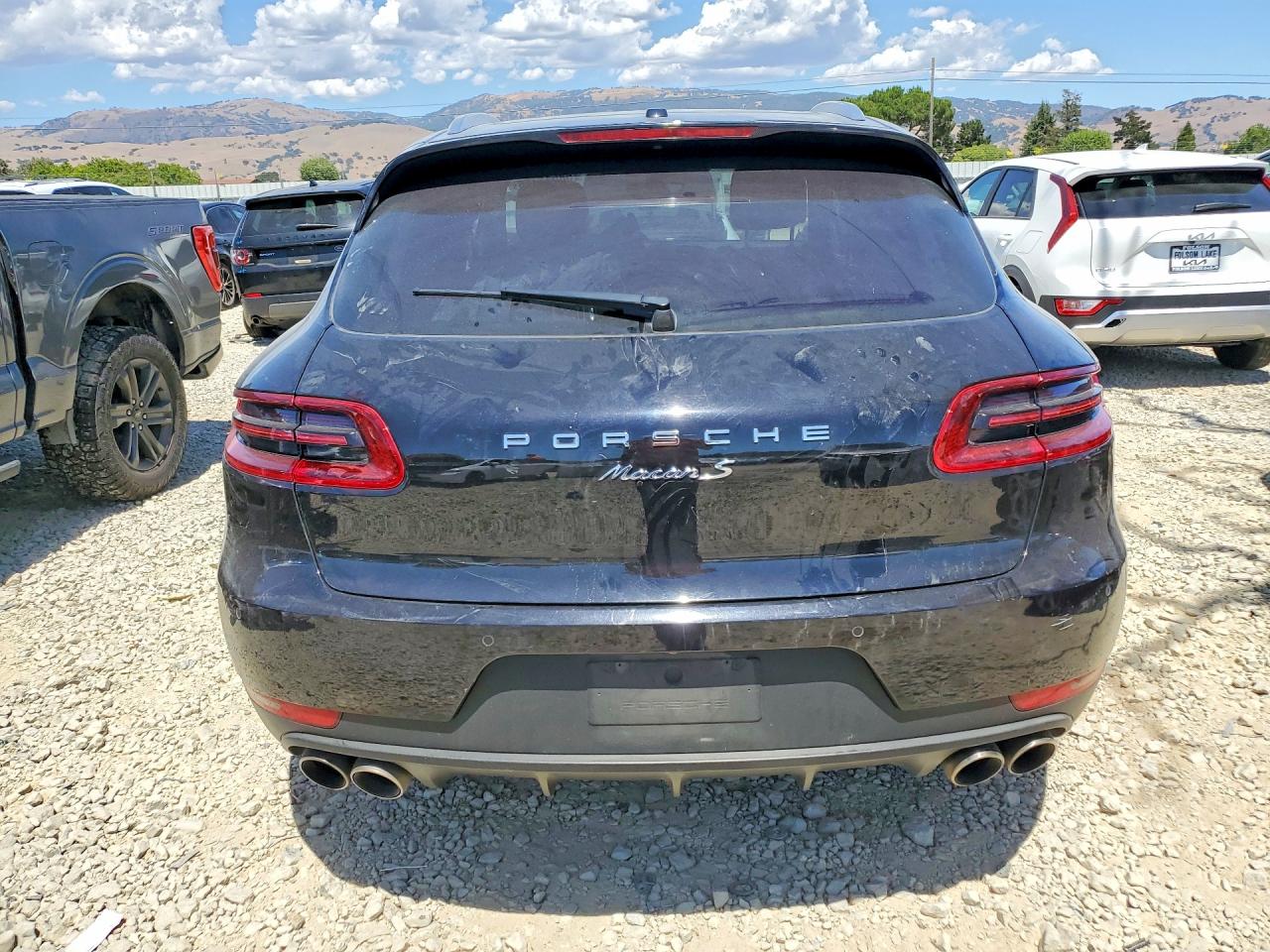 WP1AB2A50FLB72300 · 2015 PORSCHE MACAN · 6/14