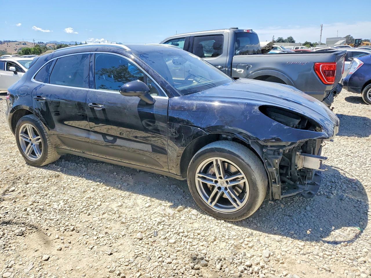 WP1AB2A50FLB72300 · 2015 PORSCHE MACAN · 4/14