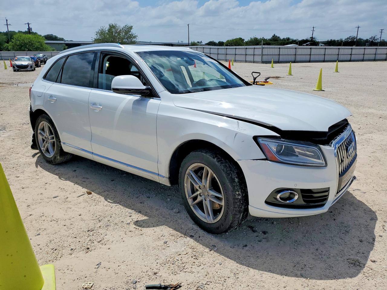WA1CMAFP8FA132819 · 2015 AUDI Q5 · 4/12