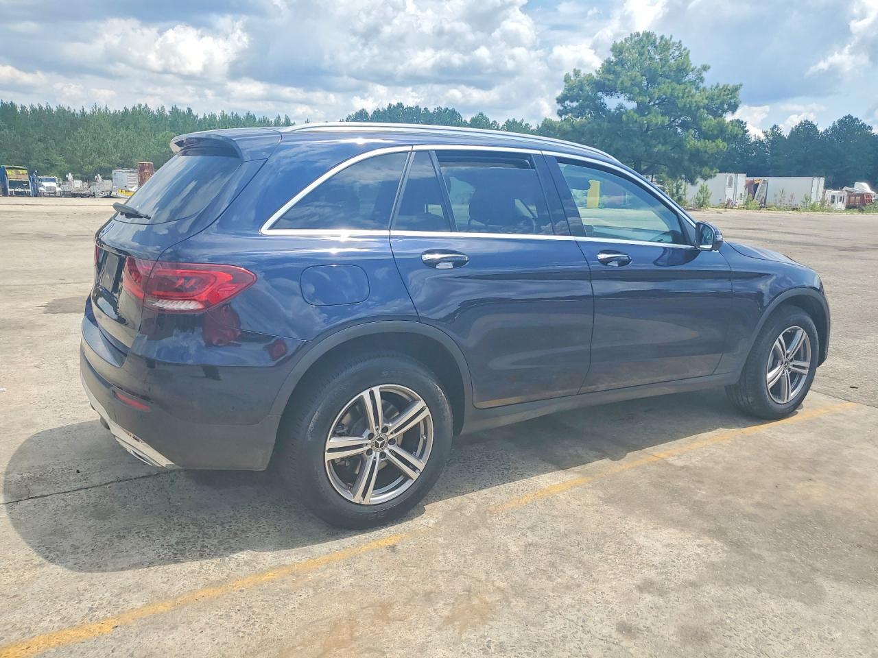 W1N0G8DB6NG091126 · 2022 MERCEDES-BENZ GLC · 3/12