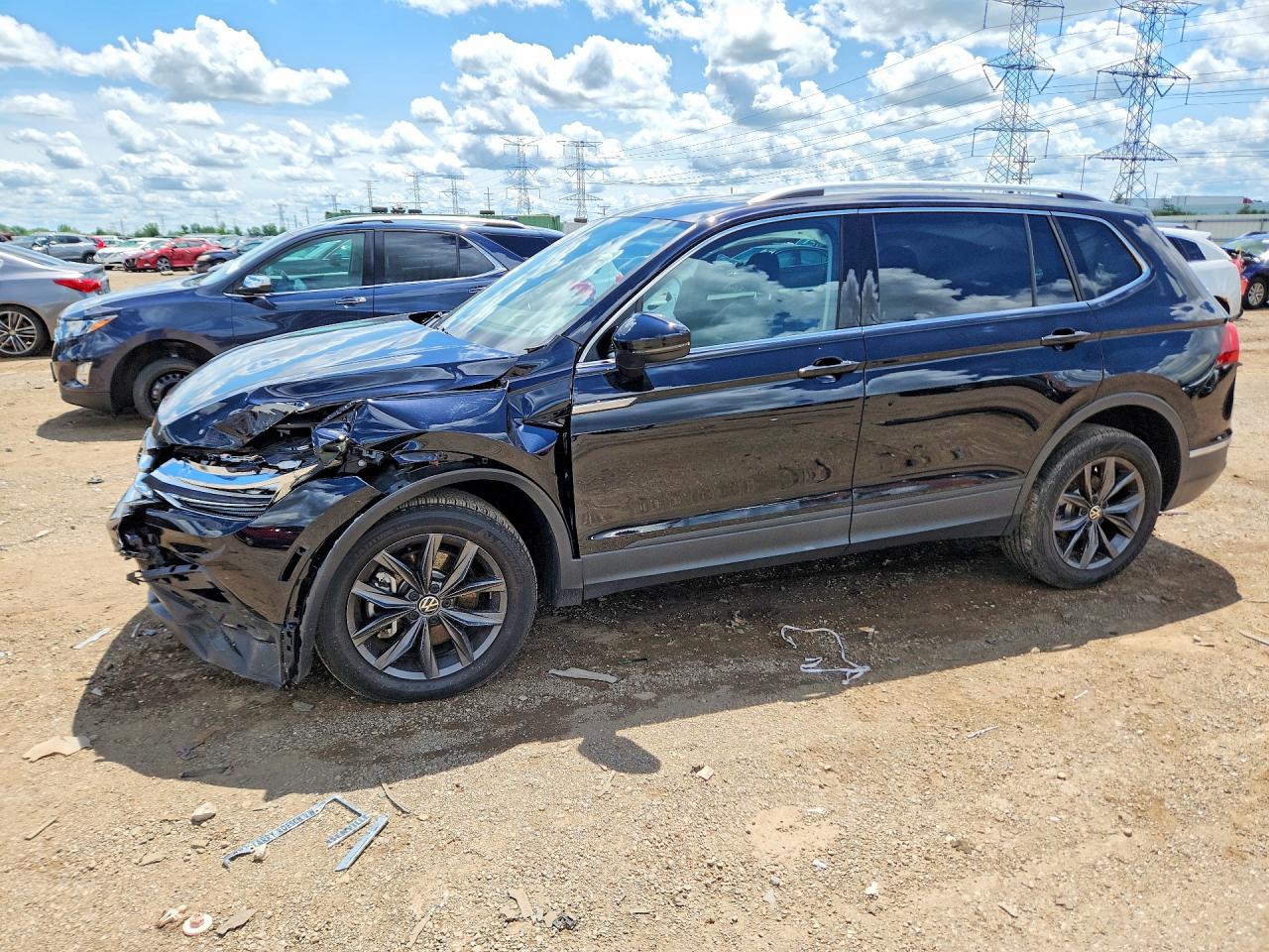 3VV2B7AX4NM174425 · 2022 VOLKSWAGEN TIGUAN