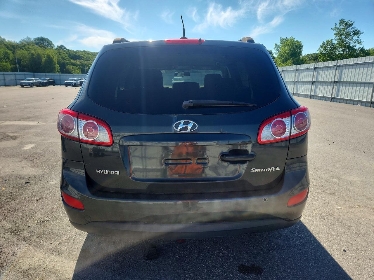 5NMSG3AB7AH353262 · 2010 HYUNDAI SANTA FE · 6/13
