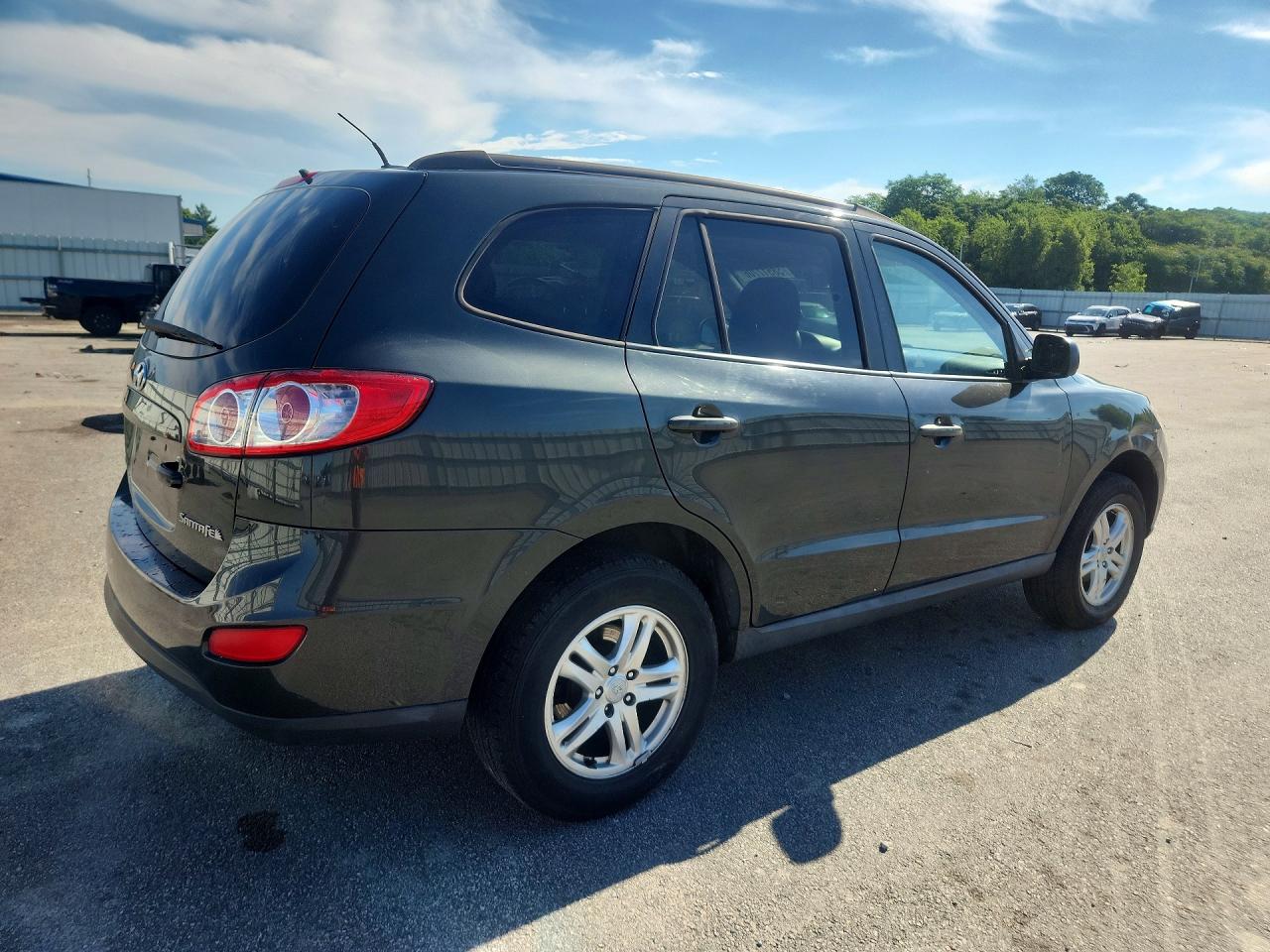 5NMSG3AB7AH353262 · 2010 HYUNDAI SANTA FE · 3/13