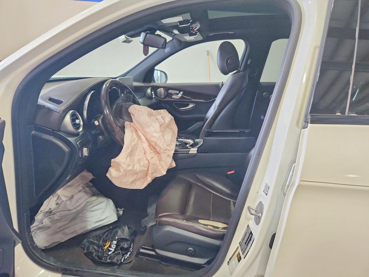 WDC0G4KB8HF238151 · 2017 MERCEDES-BENZ GLC · 7/13