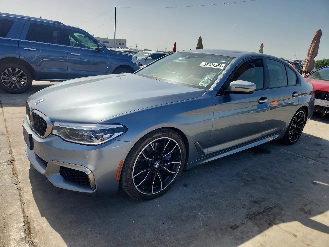 WBAJB9C5XJB035786 · 2018 BMW M550XI