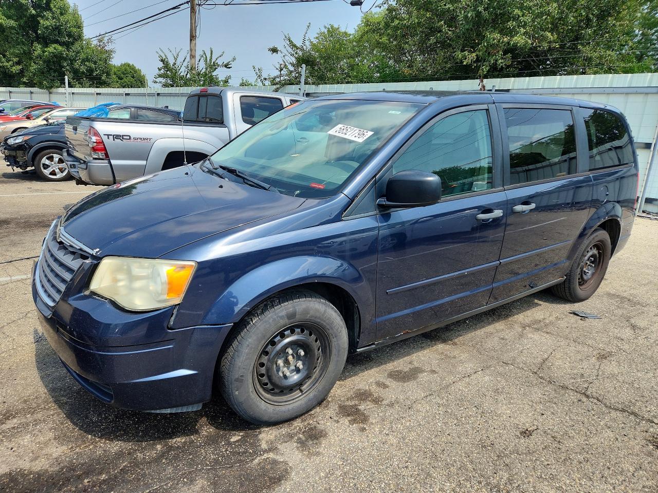 2A8HR44H18R816581 · 2008 CHRYSLER TOWN & COUNTRY