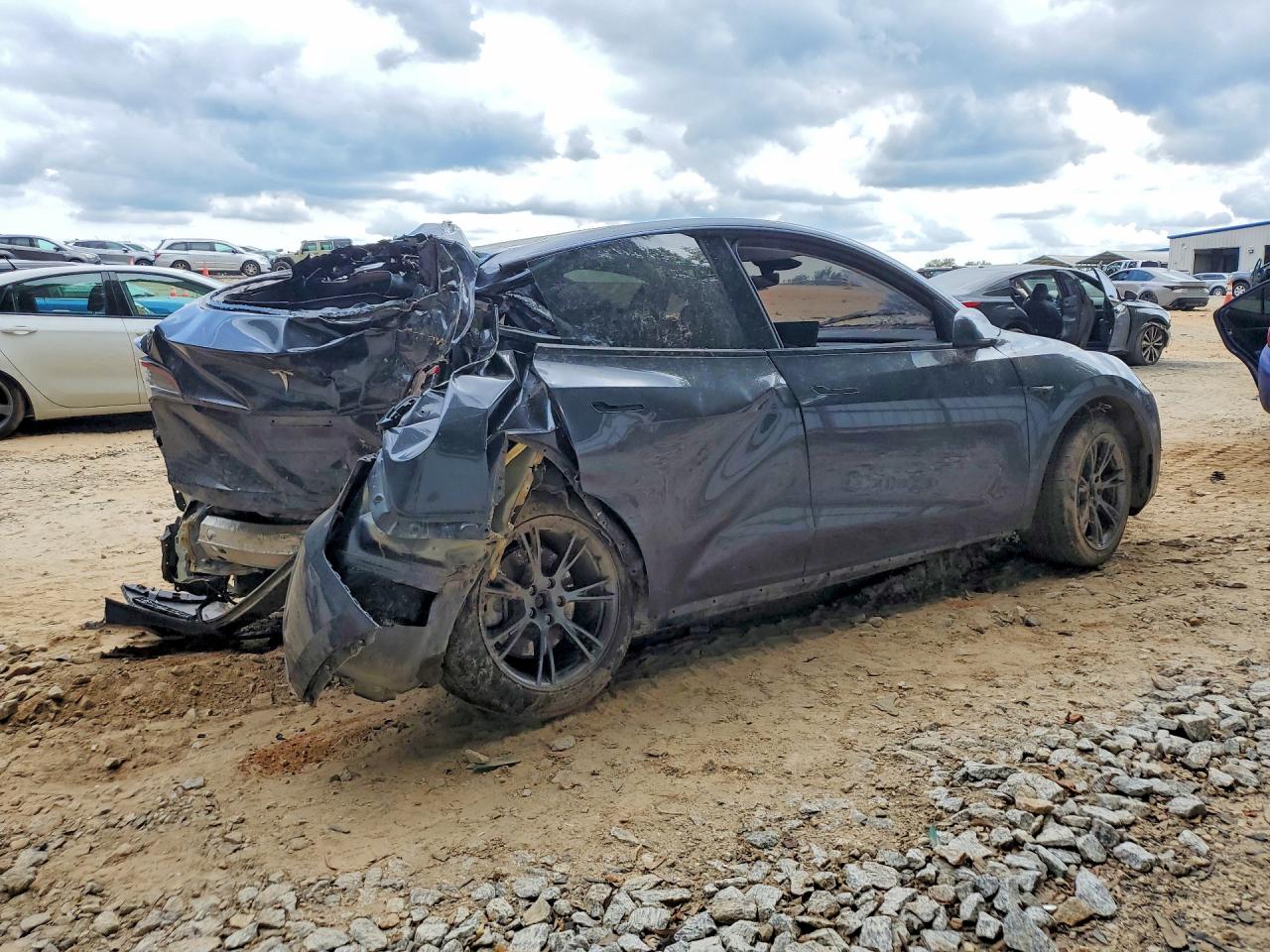 7SAYGDED2SA352793 · 2025 TESLA MODEL Y · 3/12