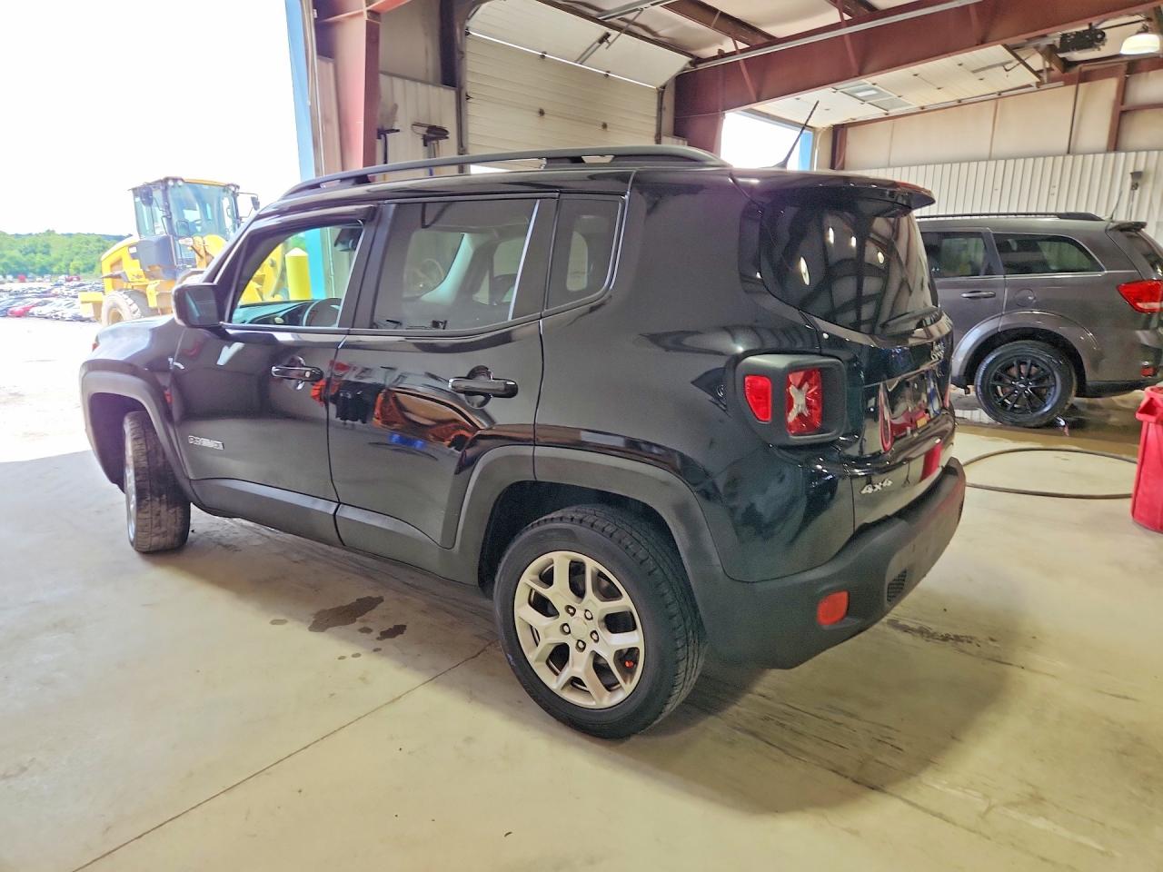 ZACCJBBT2GPC61034 · 2016 JEEP RENEGADE · 2/13