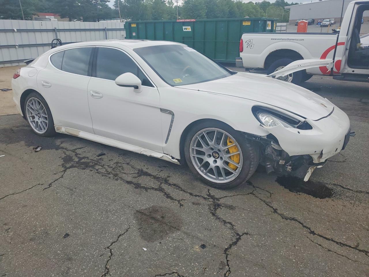WP0AC2A77BL090574 · 2011 PORSCHE PANAMERA · 4/12
