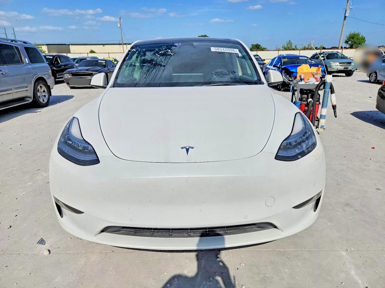 7SAYGAEE4NF570202 · 2022 TESLA MODEL  Y · 5/13