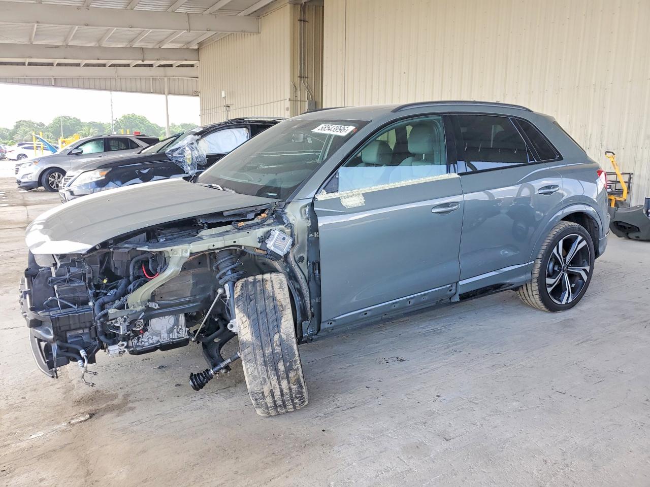 WA1EECF39R1176816 · 2024 AUDI Q3