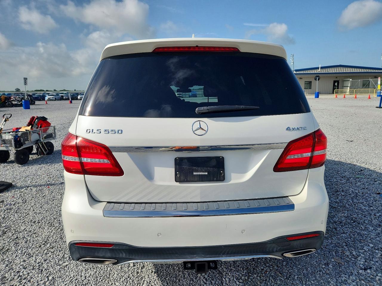 4JGDF7DE1HA800144 · 2017 MERCEDES-BENZ GLS · 6/14