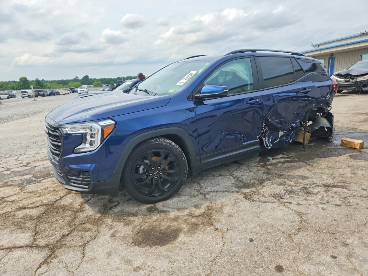 2022 GMC TERRAIN