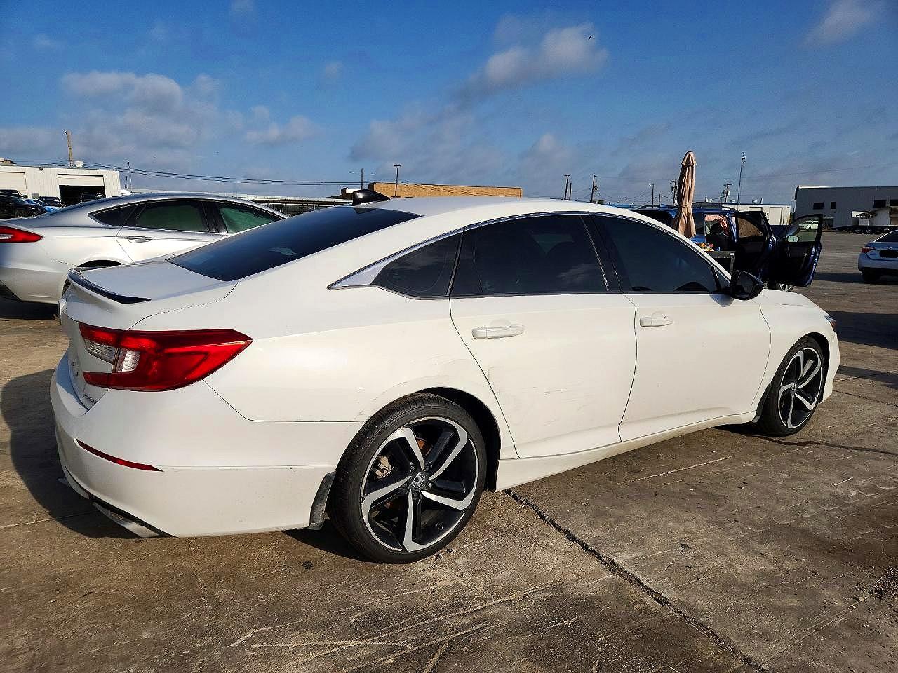 1HGCV1F33MA089800 · 2021 HONDA ACCORD · 3/12