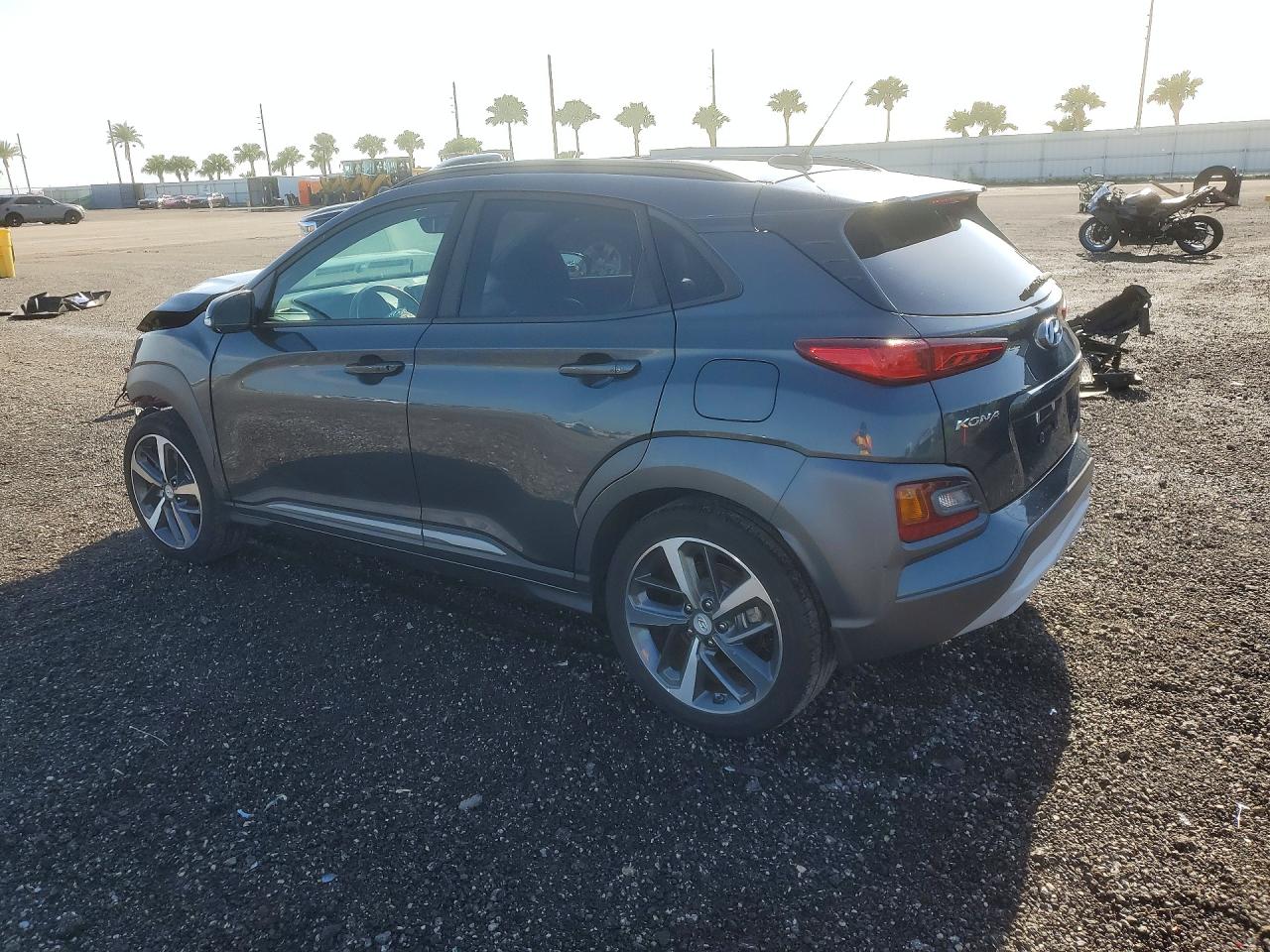 KM8K33A51JU099817 · 2018 HYUNDAI KONA · 2/13
