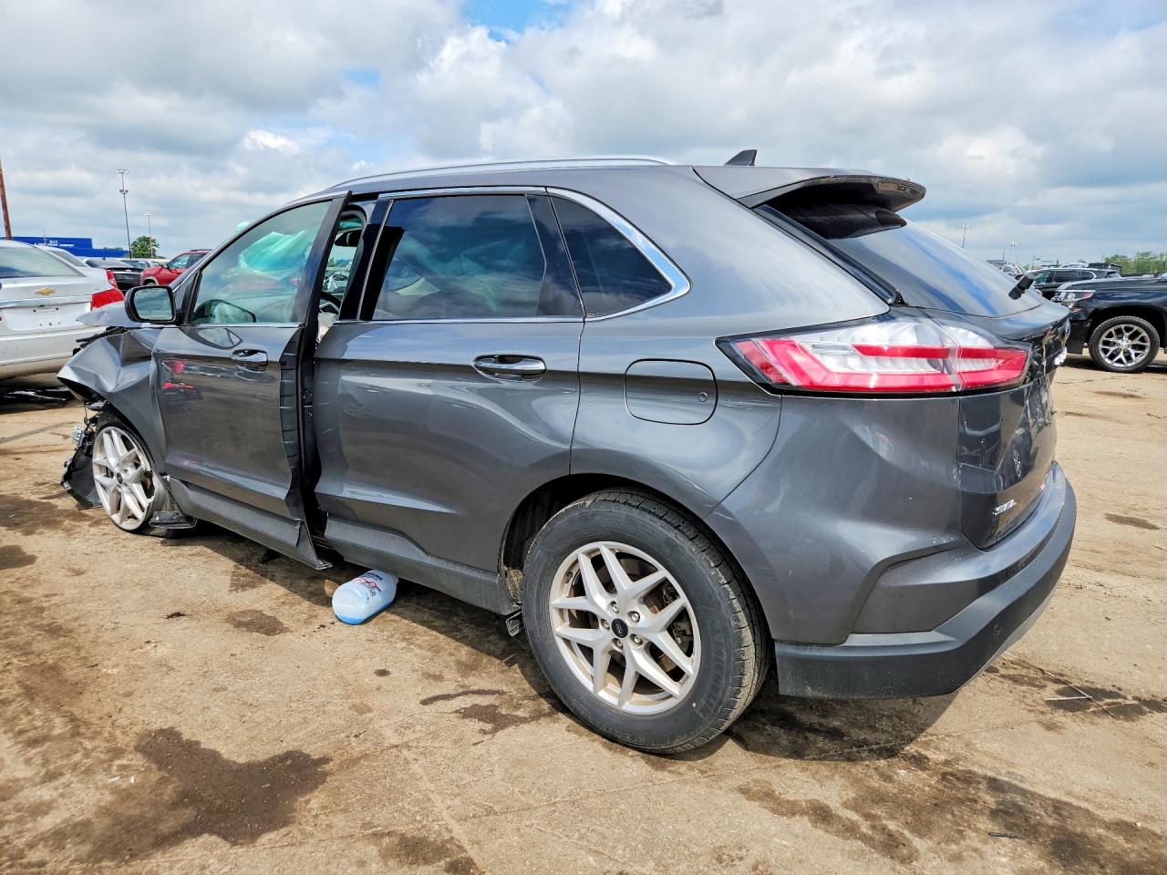 2FMPK4J96RBA61938 · 2024 FORD EDGE · 2/12