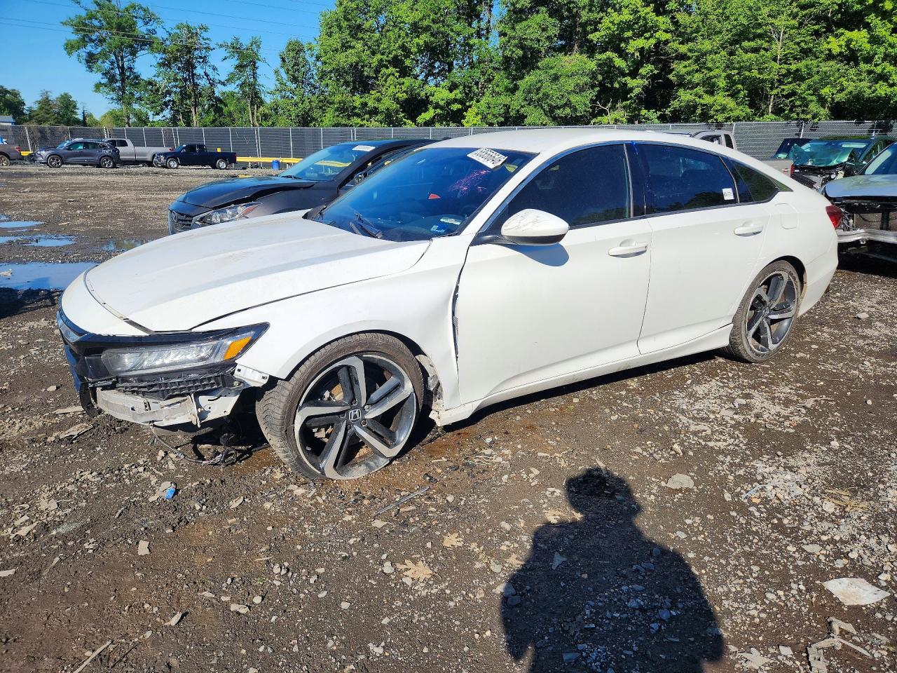 1HGCV1F39JA165256 · 2018 HONDA ACCORD