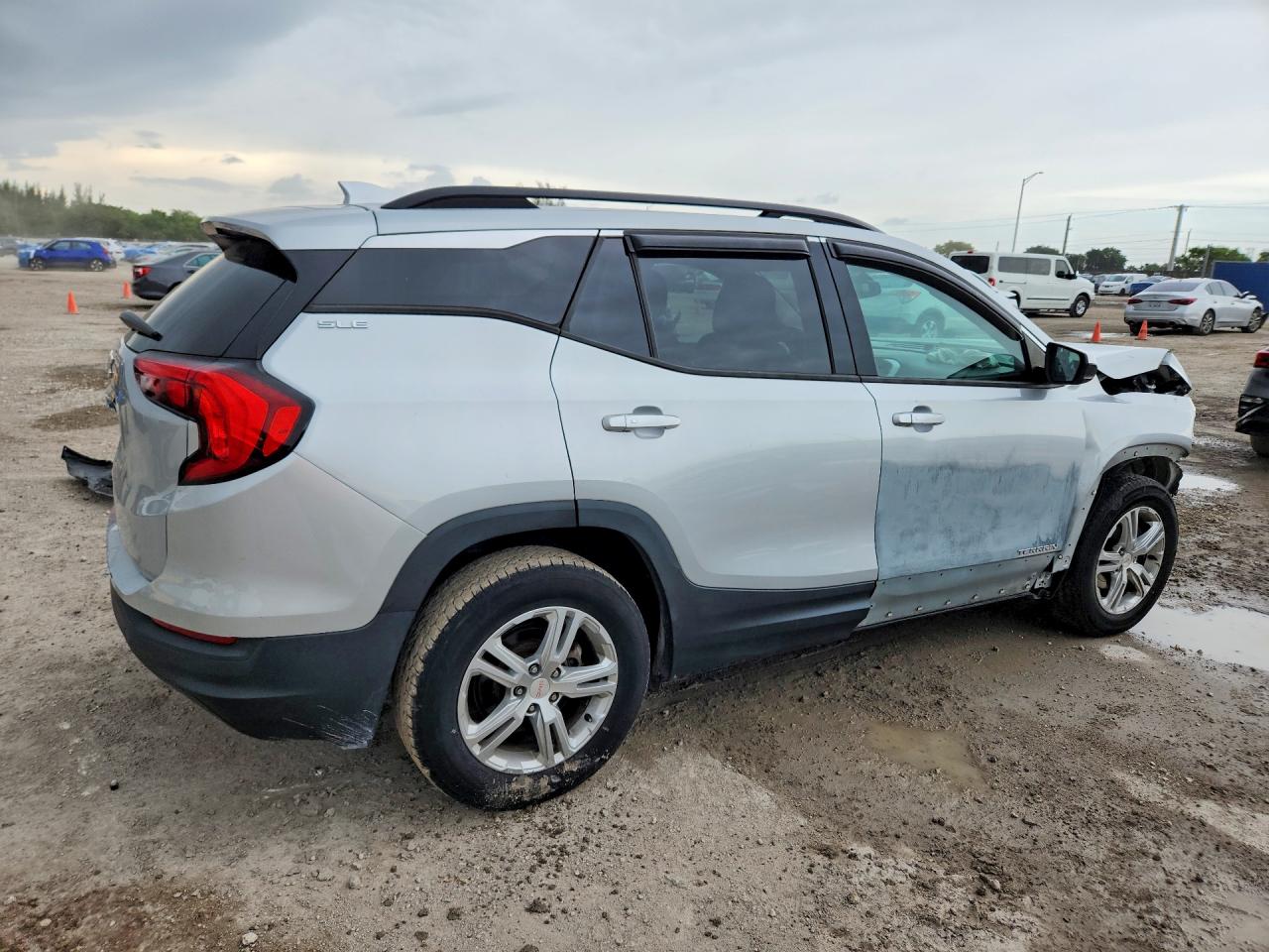 3GKALMEV9JL401983 · 2018 GMC TERRAIN · 3/13