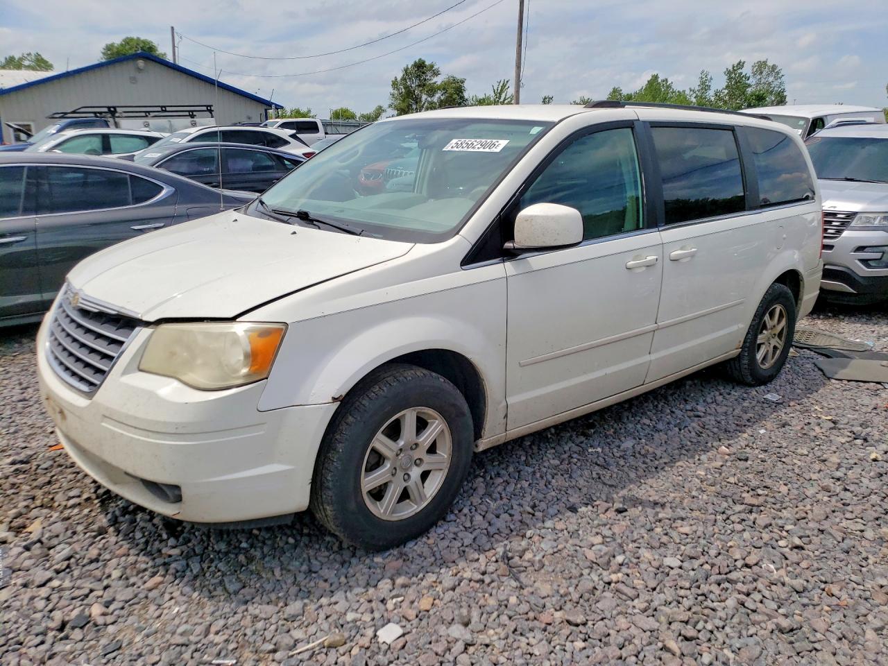 2A8HR54P48R652837 · 2008 CHRYSLER TOWN & COUNTRY