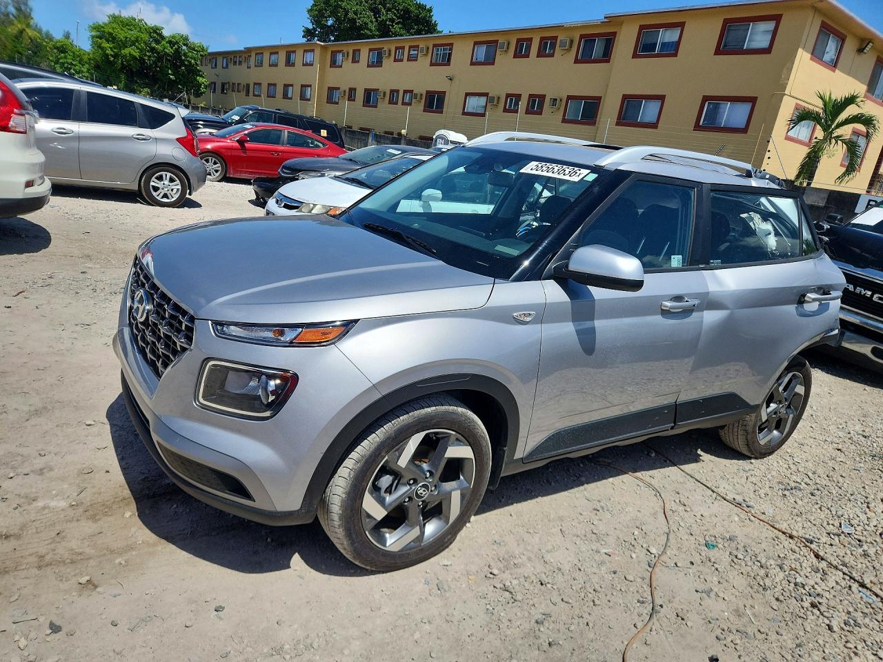 KMHRC8A32SU372047 · 2025 HYUNDAI VENUE