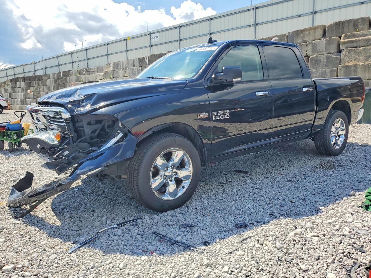 3C6RR7LT7GG181946 · 2016 RAM 1500