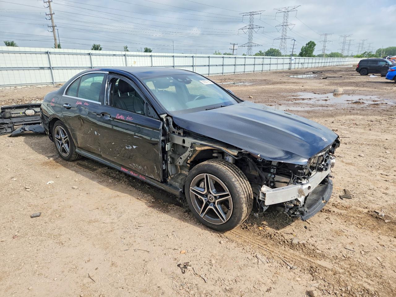 W1KZF5KB0MA998576 · 2021 MERCEDES-BENZ E · 4/13