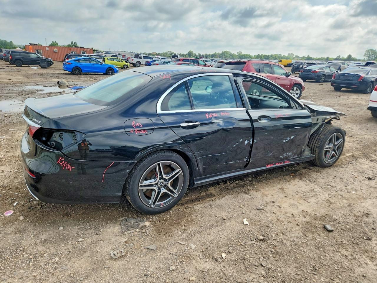 W1KZF5KB0MA998576 · 2021 MERCEDES-BENZ E · 3/13