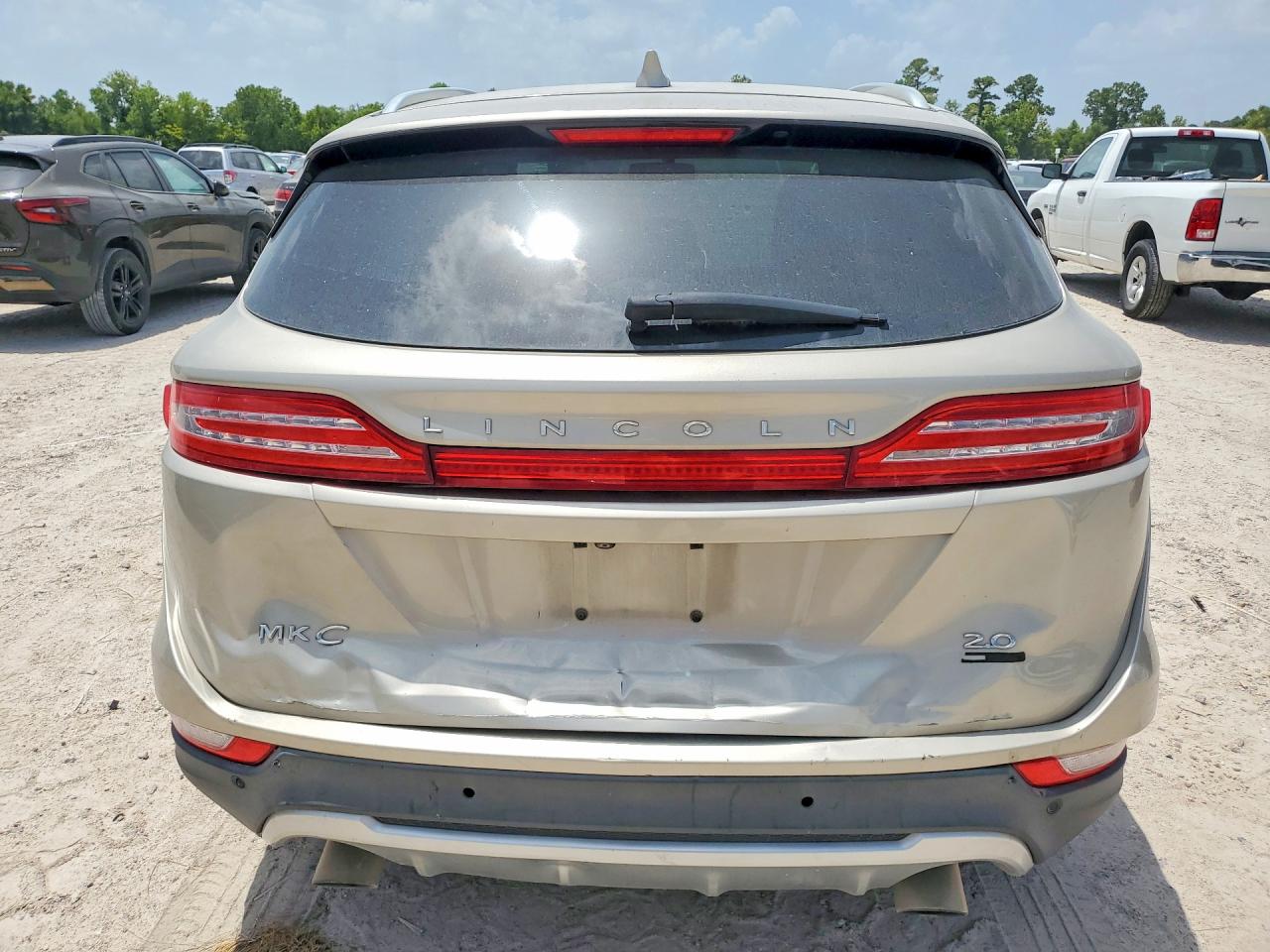 5LMCJ1A99FUJ31676 · 2015 LINCOLN MKC · 6/13