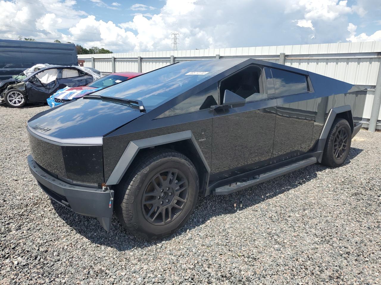 2024 TESLA CYBERTRUCK