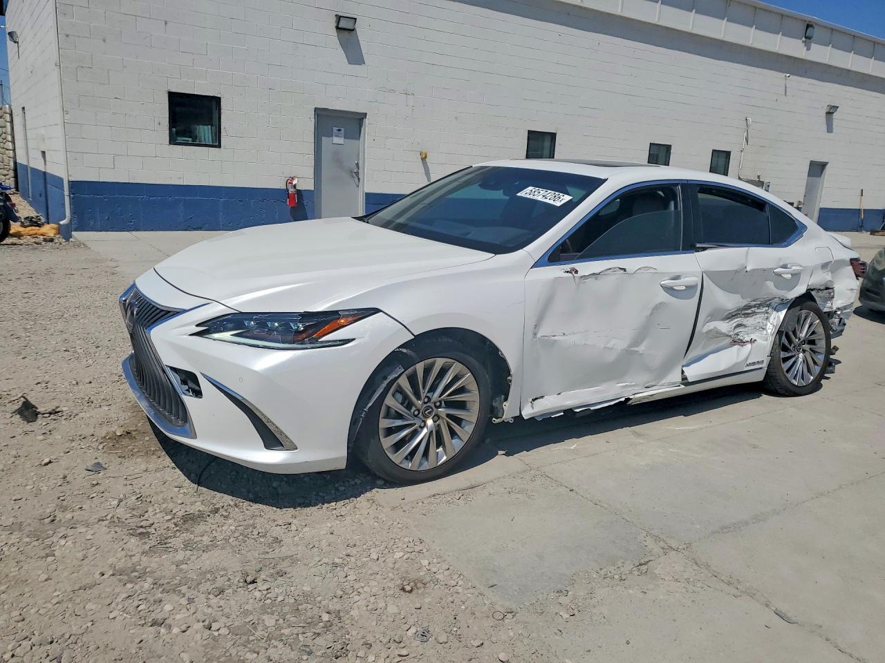 JTHB21B1XK2024780 · 2019 LEXUS ES