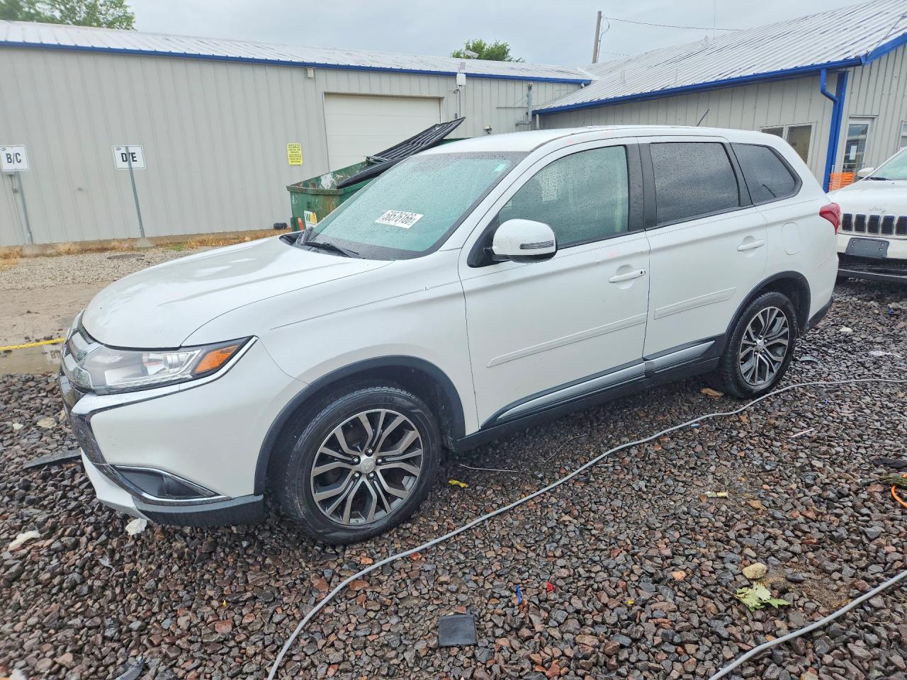 JA4AD3A36GZ002502 · 2016 MITSUBISHI OUTLANDER