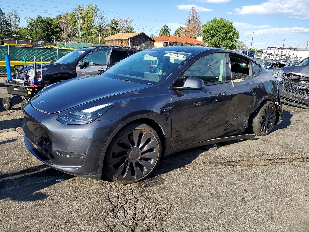 7SAYGDEFXSA344703 · 2025 TESLA MODEL Y