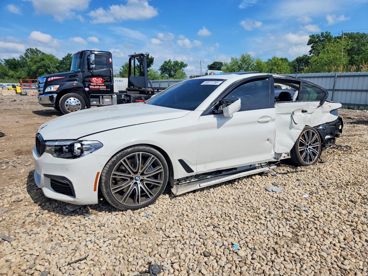 WBAJE5C52KWW30898 · 2019 BMW 540