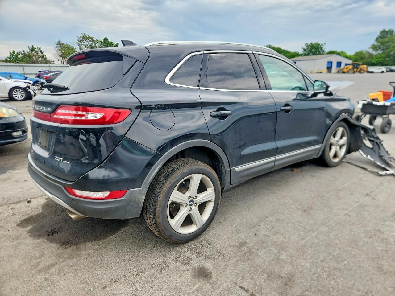 5LMCJ1D95HUL31694 · 2017 LINCOLN MKC · 3/13