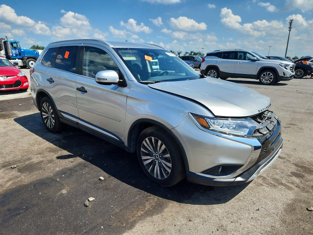 JA4AZ3A32LZ018305 · 2020 MITSUBISHI OUTLANDER · 4/13