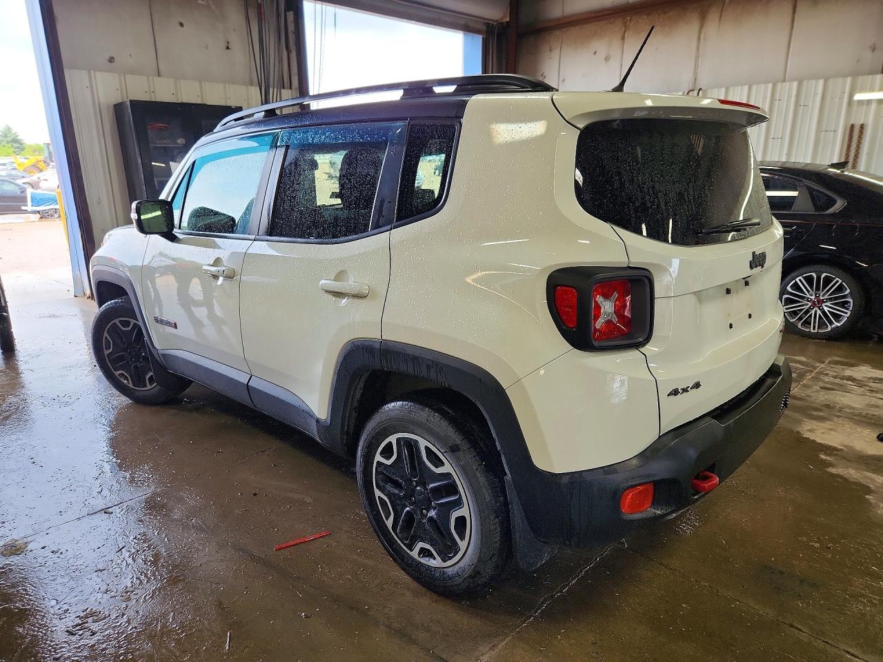 ZACCJBCT9GPD24421 · 2016 JEEP RENEGADE · 2/12