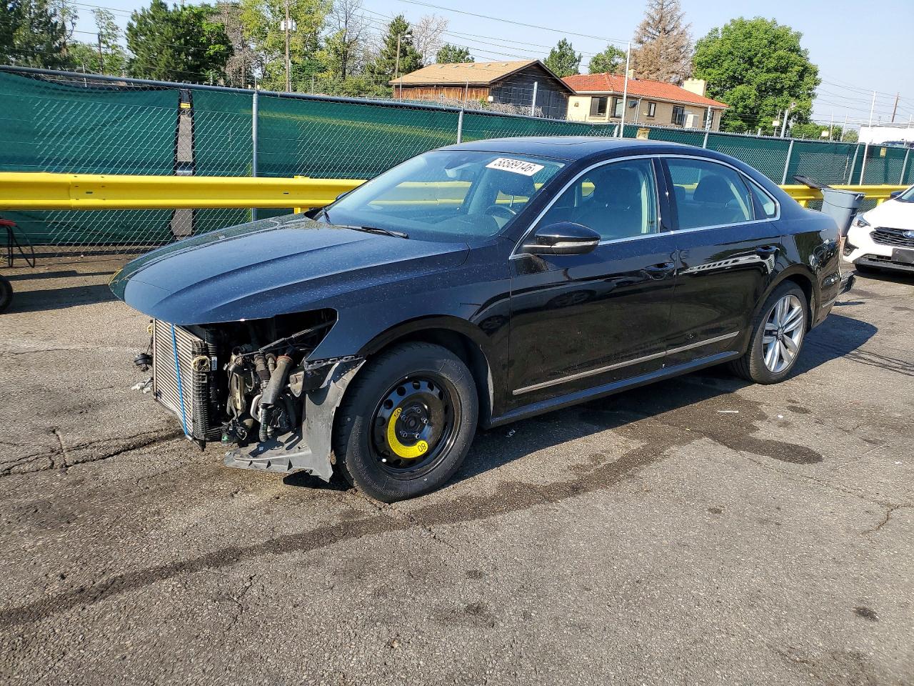 1VWCT7A34GC036592 · 2016 VOLKSWAGEN PASSAT