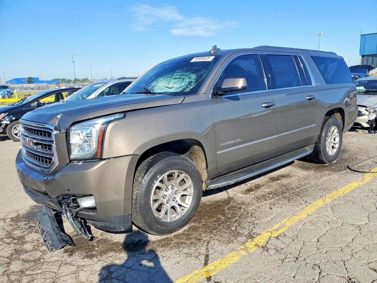 1GKS2GKC1GR107314 · 2016 GMC YUKON XL