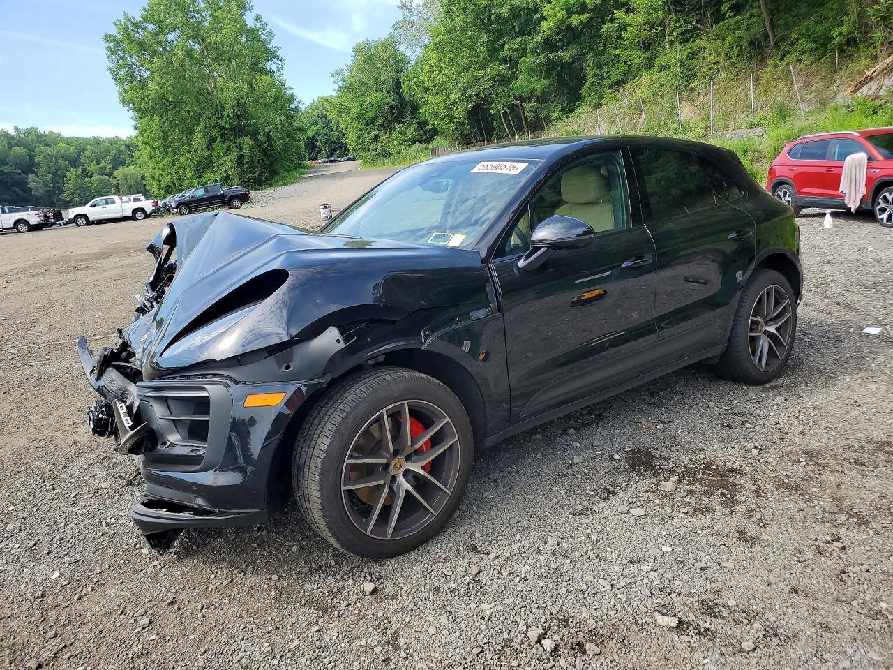 2025 PORSCHE MACAN