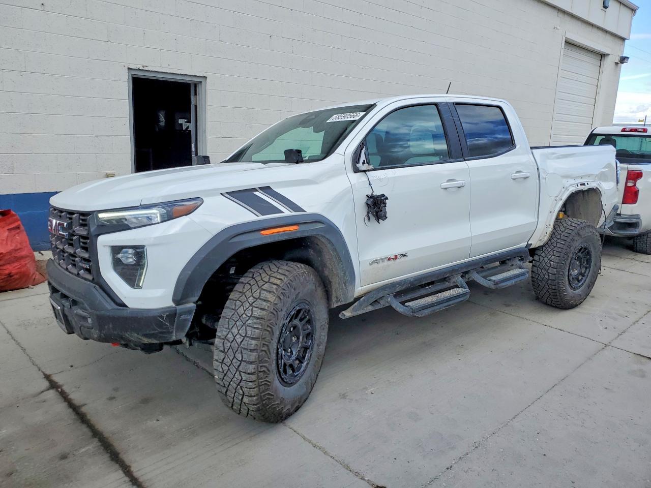 1GTP6EEK1R1127934 · 2024 GMC CANYON