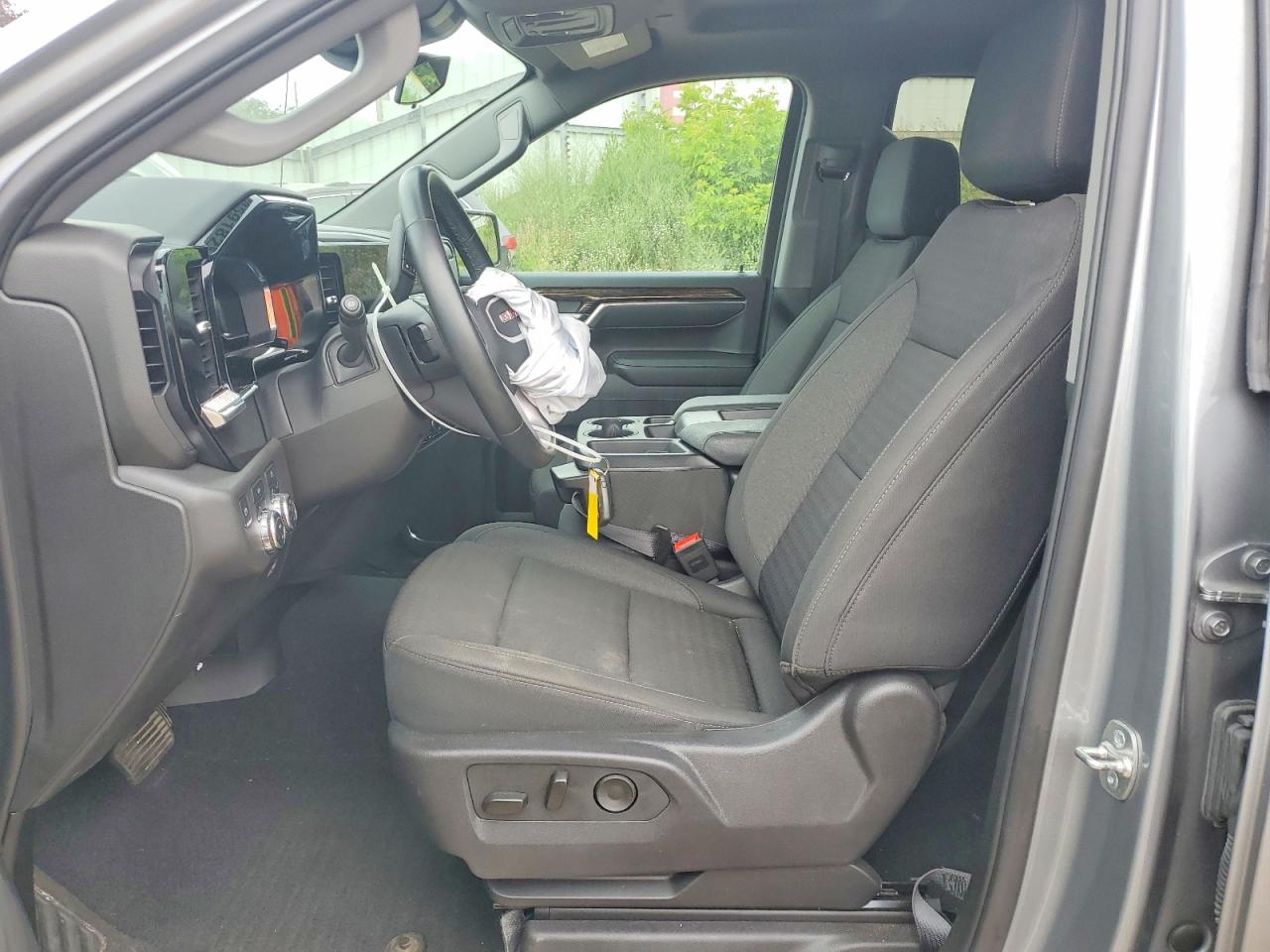 3GTPUJEK6SG102372 · 2025 GMC SIERRA · 7/12