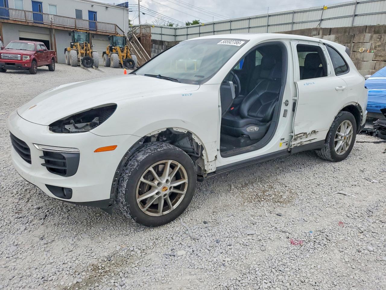 WP1AA2A2XGLA09096 · 2016 PORSCHE CAYENNE