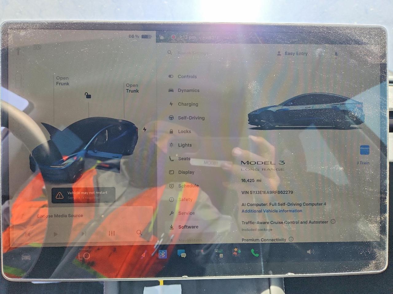5YJ3E1EA9RF862279 · 2024 TESLA MODEL 3 · 9/13