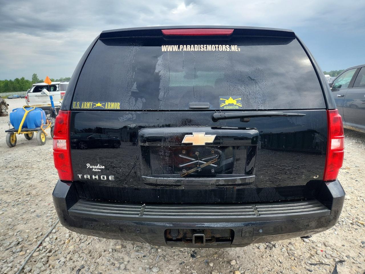 1GNSKBE05BR255417 · 2011 CHEVROLET TAHOE · 6/13