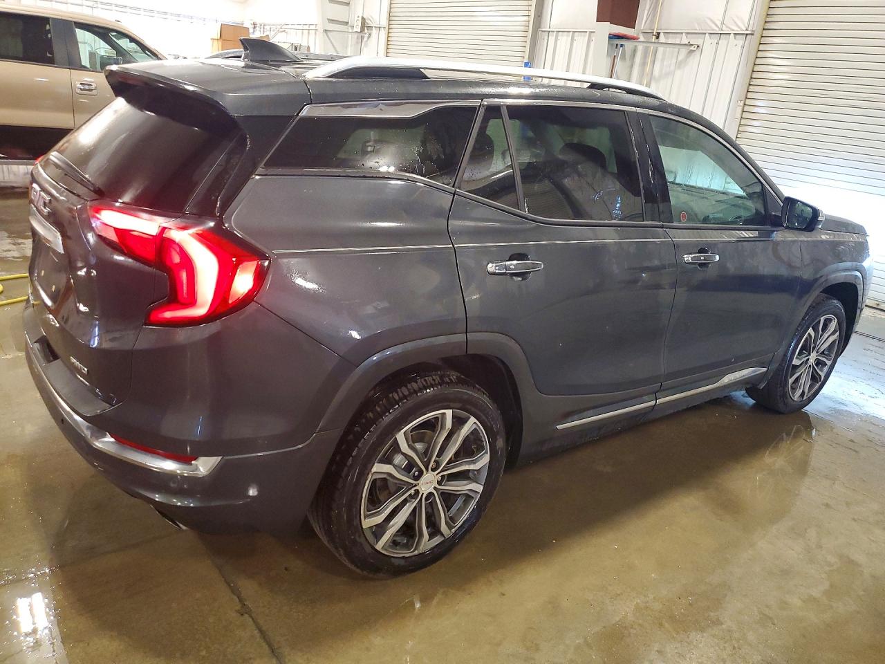 3GKALXEX5JL188324 · 2018 GMC TERRAIN · 3/13