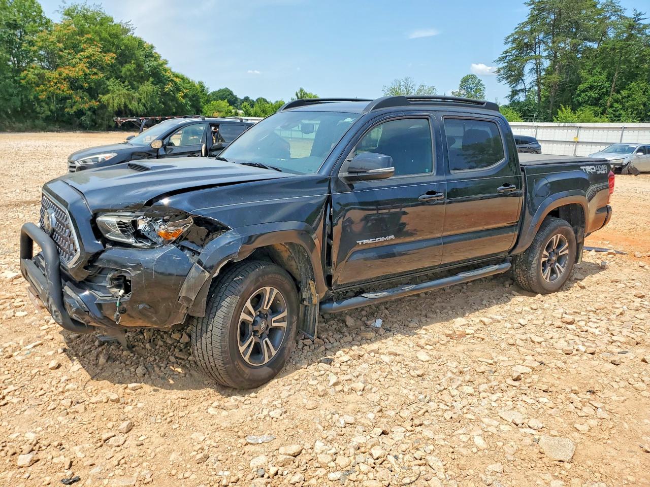 3TMCZ5AN2KM195156 · 2019 TOYOTA TACOMA