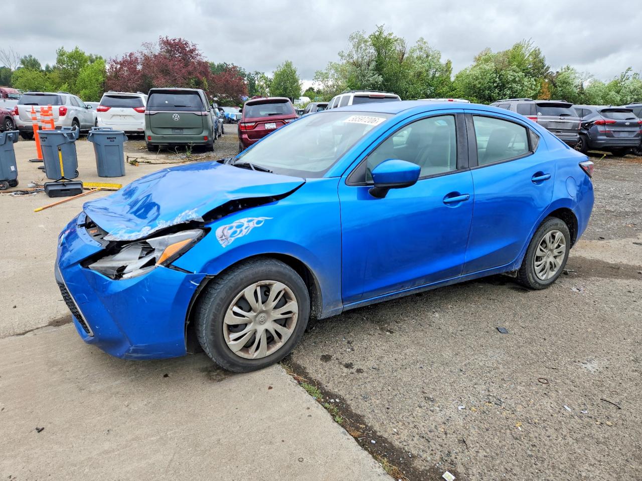 3MYDLBYV8KY521739 · 2019 TOYOTA YARIS