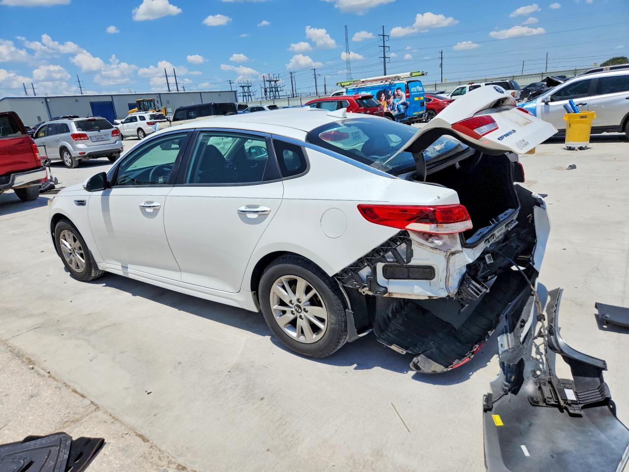 5XXGT4L35GG051893 · 2016 KIA OPTIMA · 2/13