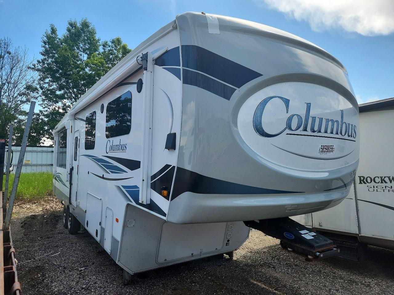 4X4FCMJ29N6013188 · 2022 FORESRIVER COLUMBUS