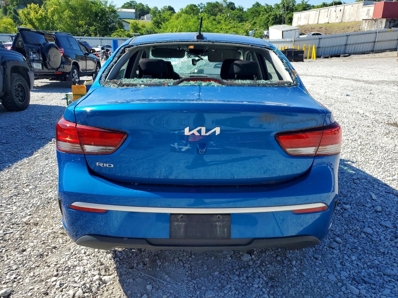 3KPA24AD9NE490668 · 2022 KIA RIO · 6/13